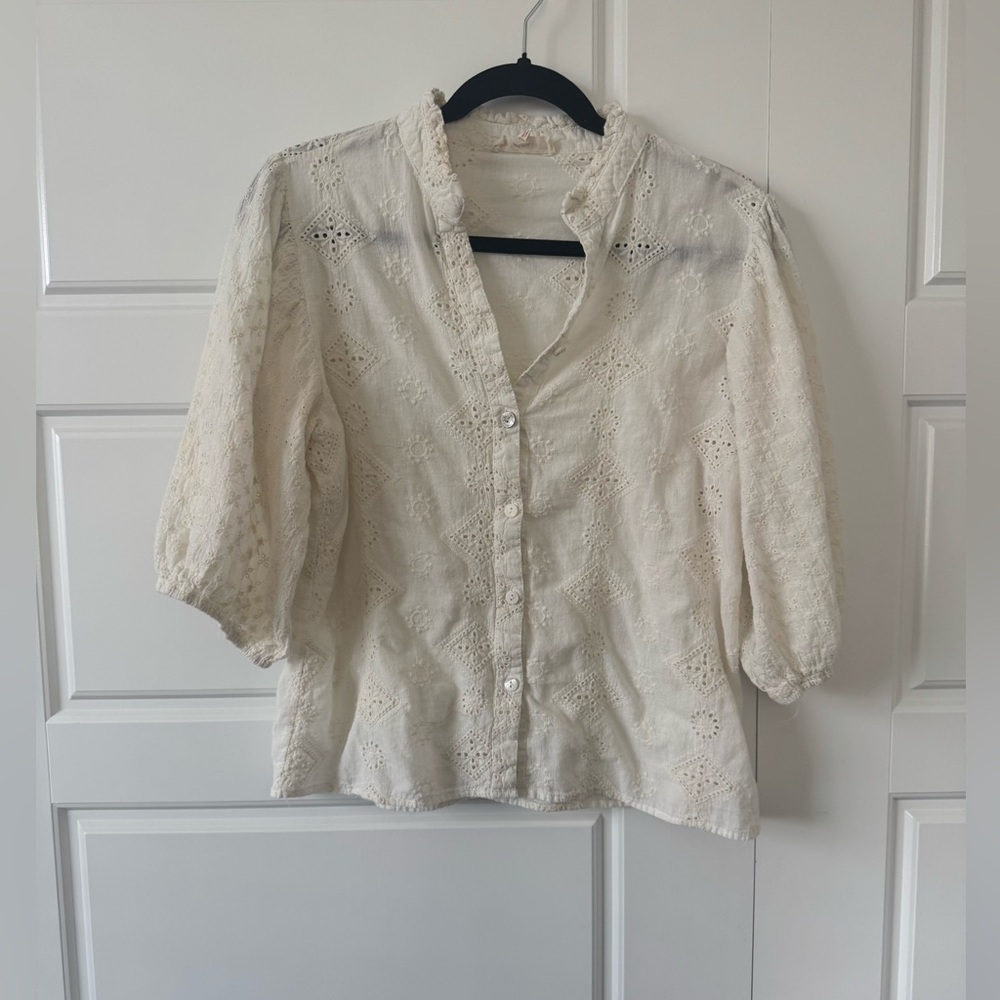 Solitaire Cream Eyelet Lace Button-Front Blouse